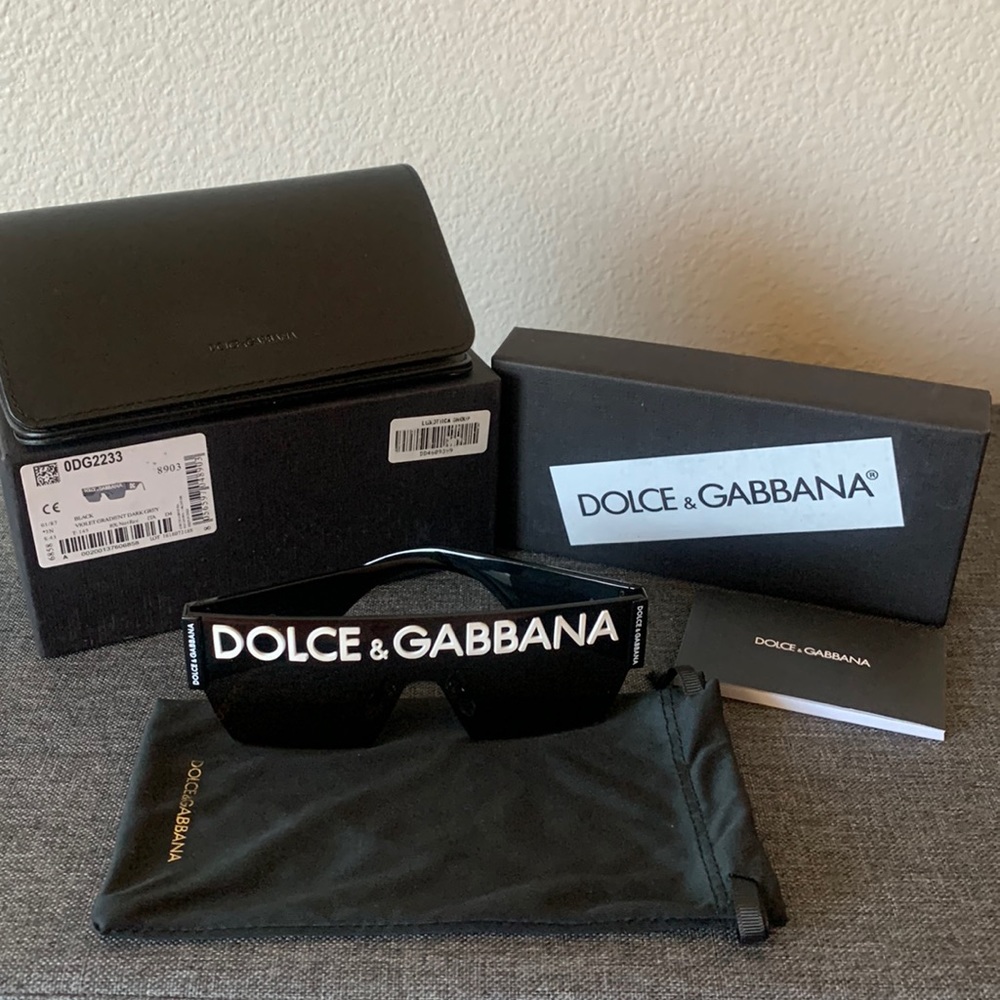 Black Violet Dolce & Gabbana sunglasses, box,case and dust bag included.